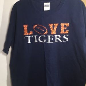 Love Tigers Ladies T shirt